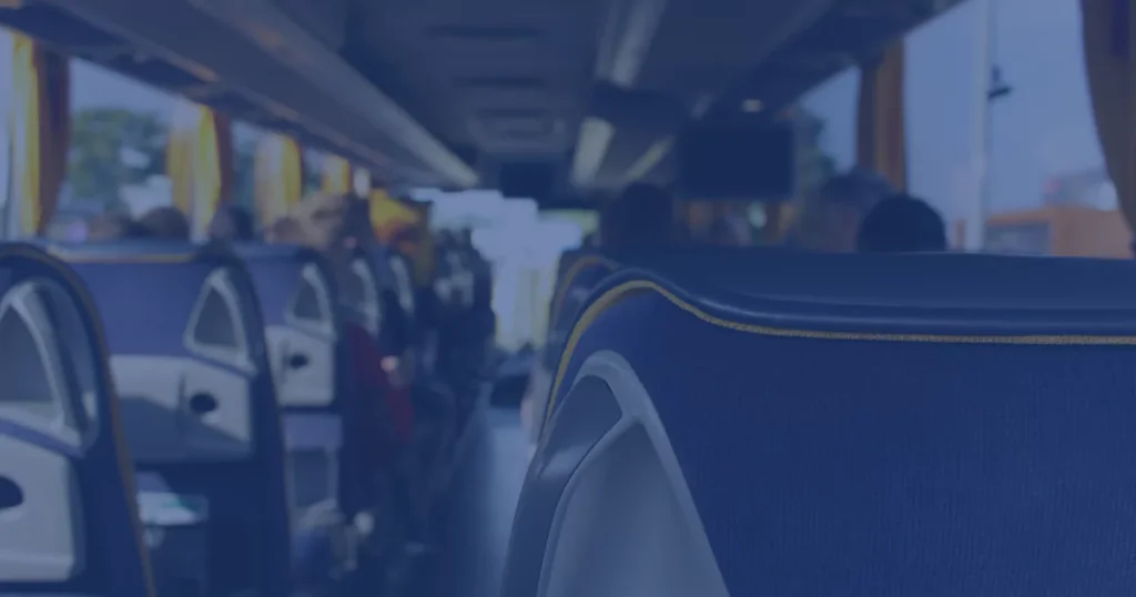 autobus puste siedzenia