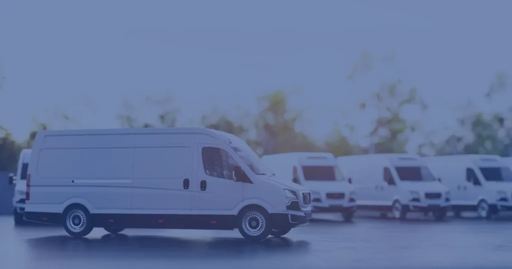 Zdjęcie przedstawiające flotę pojazdów dostawczych
